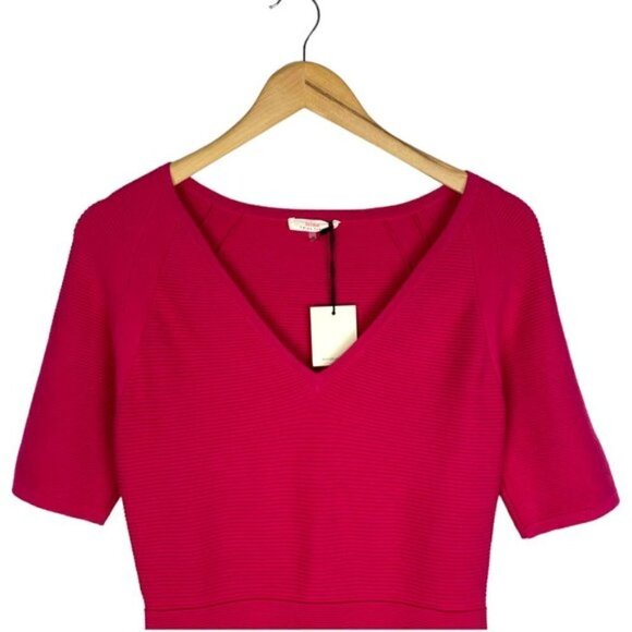 Trina Turk Women's Fuschia Pink Ribbed V Neck Fit Flare Sweater Dress US M - Picture 3 of 9
